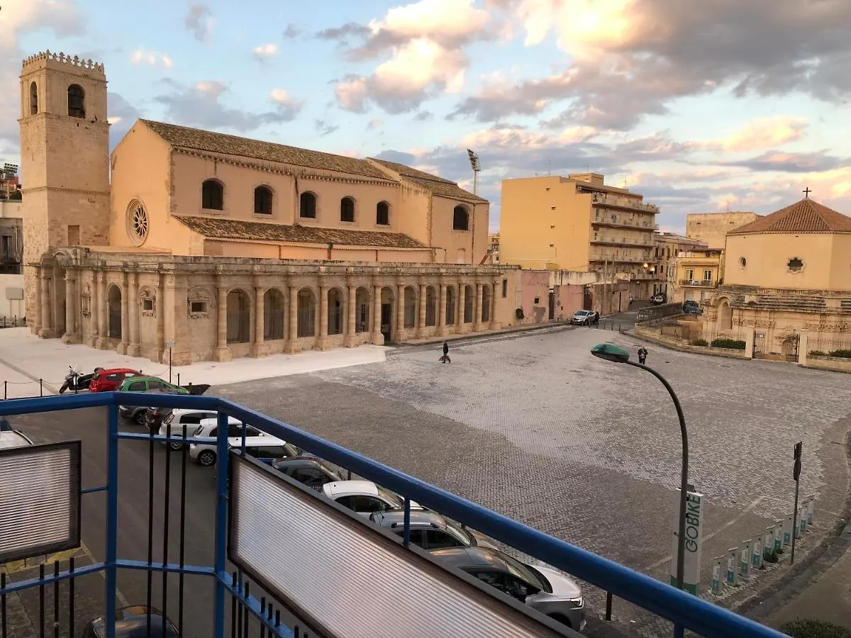 Santa Lucia'S House Apartment Syracuse